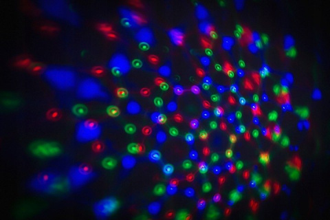 ŻARÓWKA DISCO OBROTOWA LED PROJEKTOR LASER 3W RGB E27 ŻARÓWKA DISCO OBROTOWA LED PROJEKTOR LASER 3W RGB E27